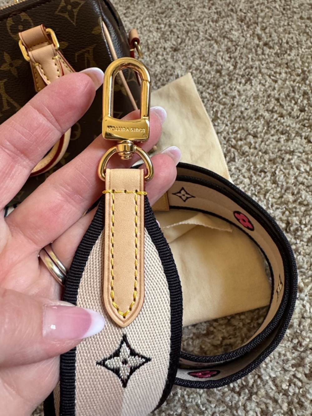 AUTHENTIC LOUIS VUITTON SPEEDY 20 dustbag, box and receipt - Picture 8 of 15
